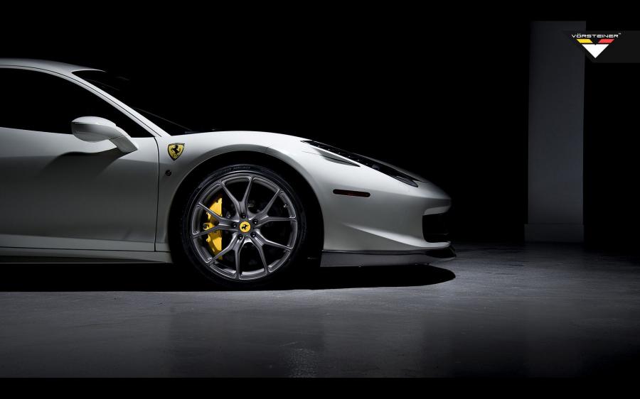  Ferrari 458-V Italia by Vorsteiner 2014 года  (фото 2 из 19)